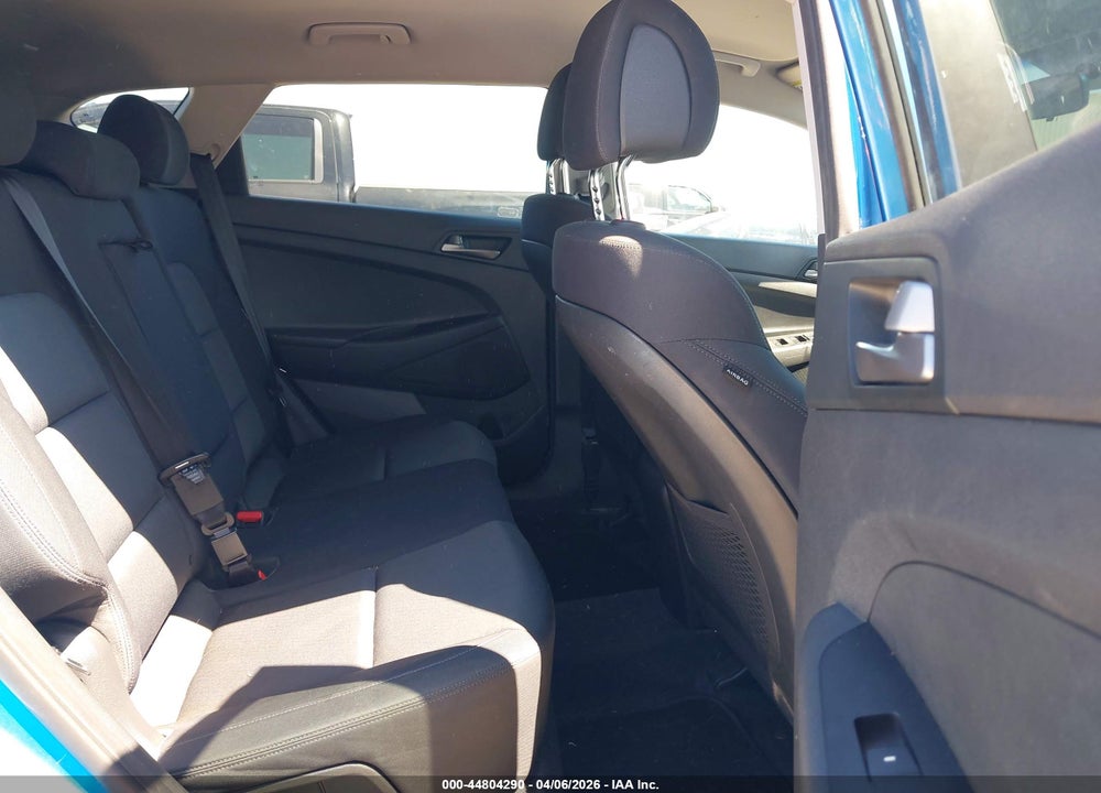 2018 HYUNDAI TUCSON SEL VIN: KM8J33A47JU641067