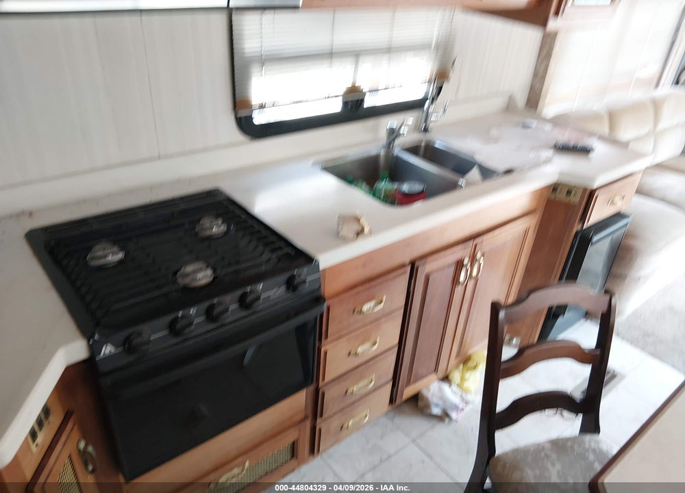 1994 SPARTAN MOTORS MOTORHOME VIN: 4S7MT9K04RC015489