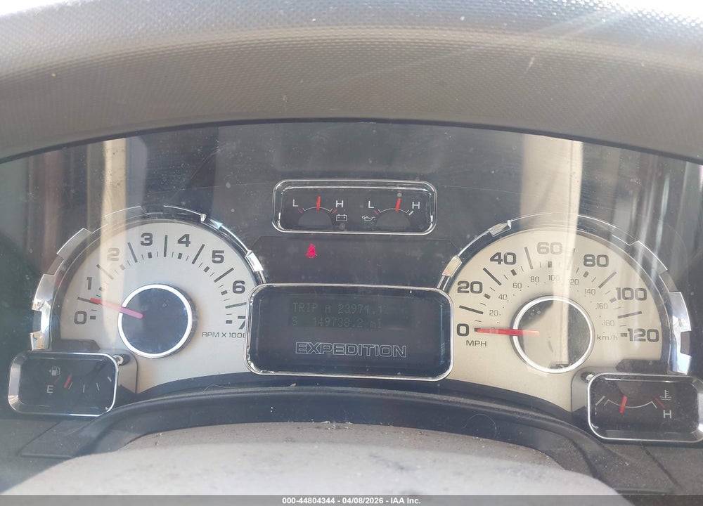 2011 FORD EXPEDITION XLT VIN: 1FMJU1J59BEF00426