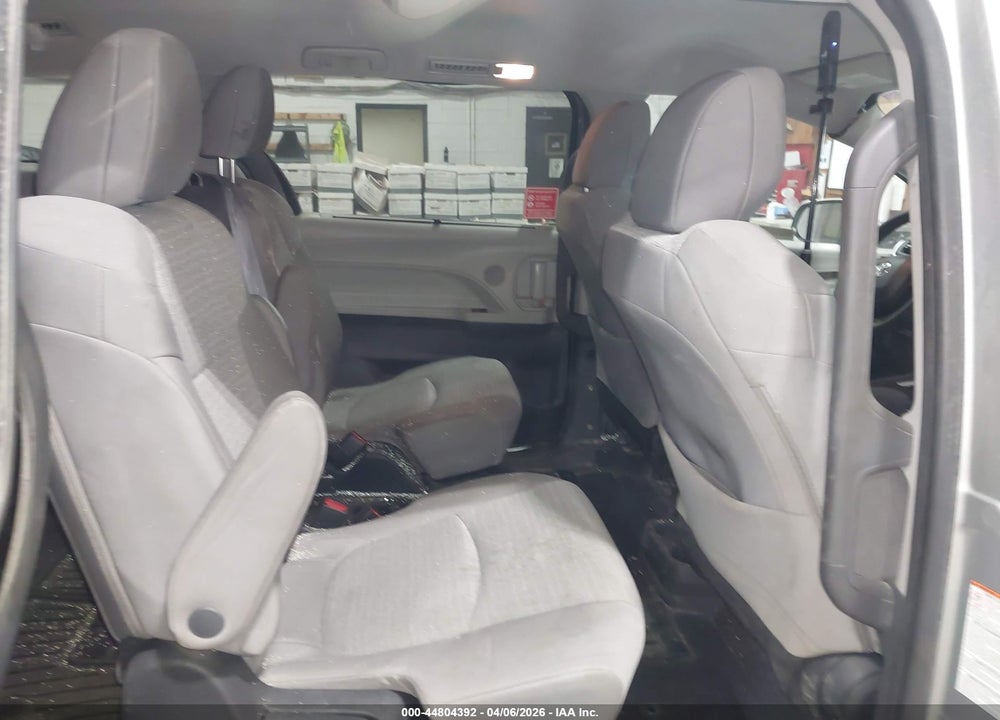 2023 TOYOTA SIENNA LE VIN: 5TDKRKEC7PS165659