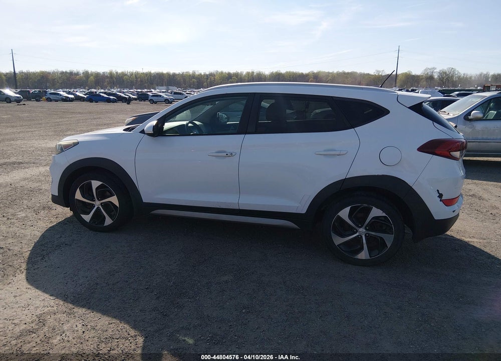 2017 HYUNDAI TUCSON SPORT VIN: KM8J33A28HU283857