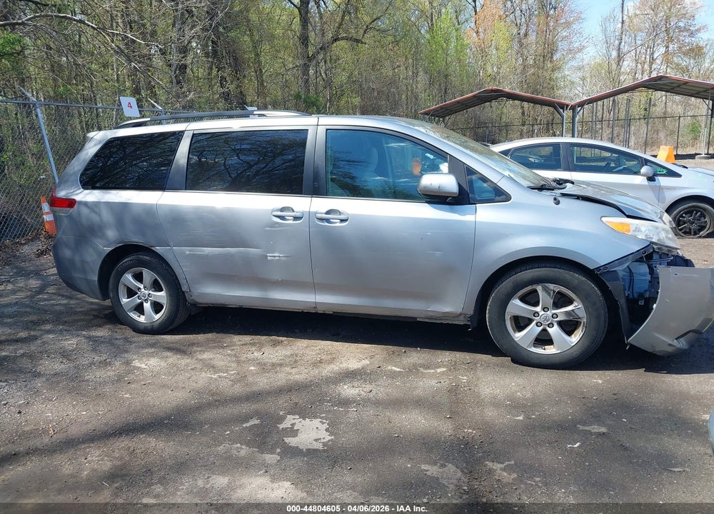 2013 TOYOTA SIENNA LE V6 8 PASSENGER VIN: 5TDKK3DC0DS364821