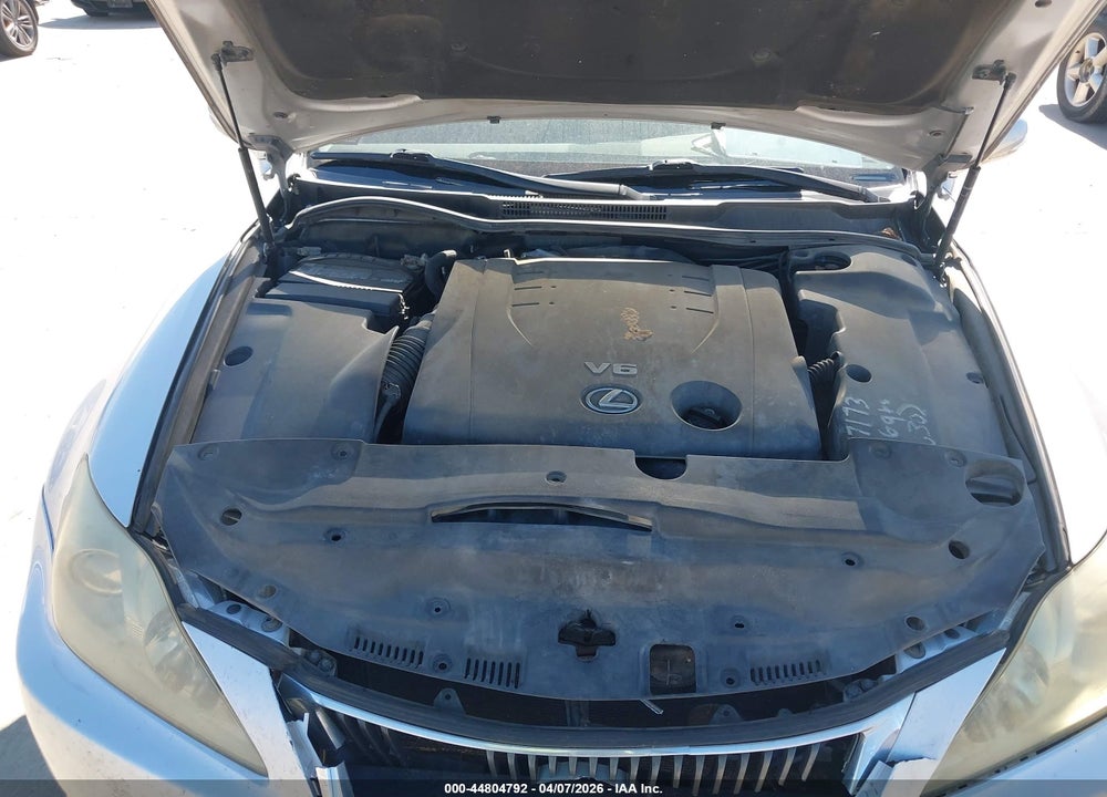 2009 LEXUS IS 250 VIN: JTHBK262992092989