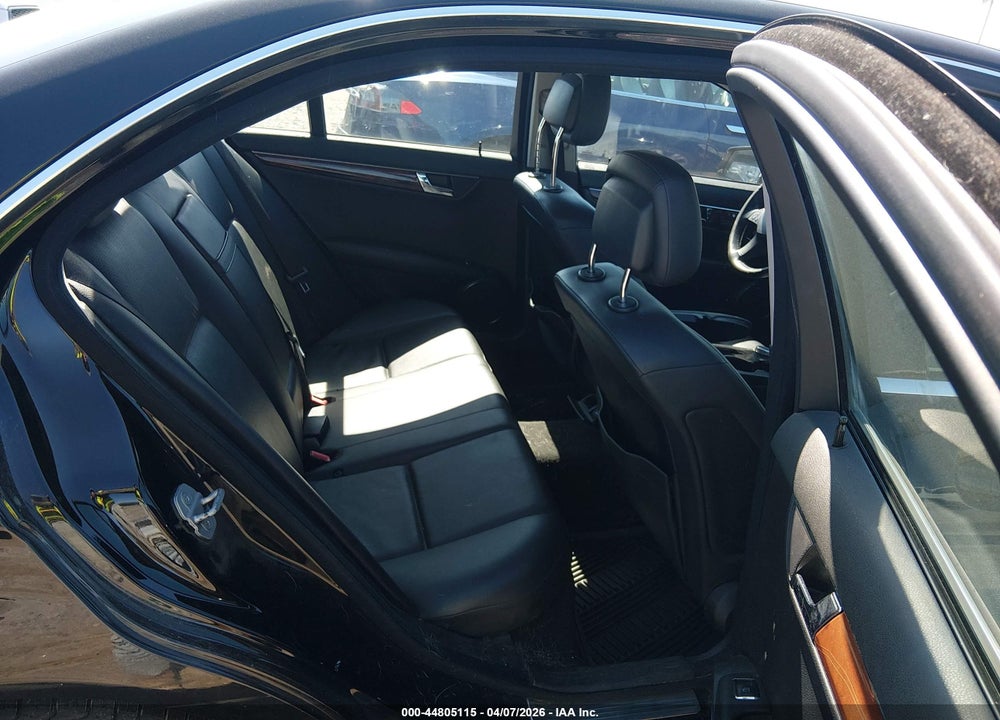 2010 MERCEDES-BENZ C 300 LUXURY VIN: WDDGF5EB1AR112474