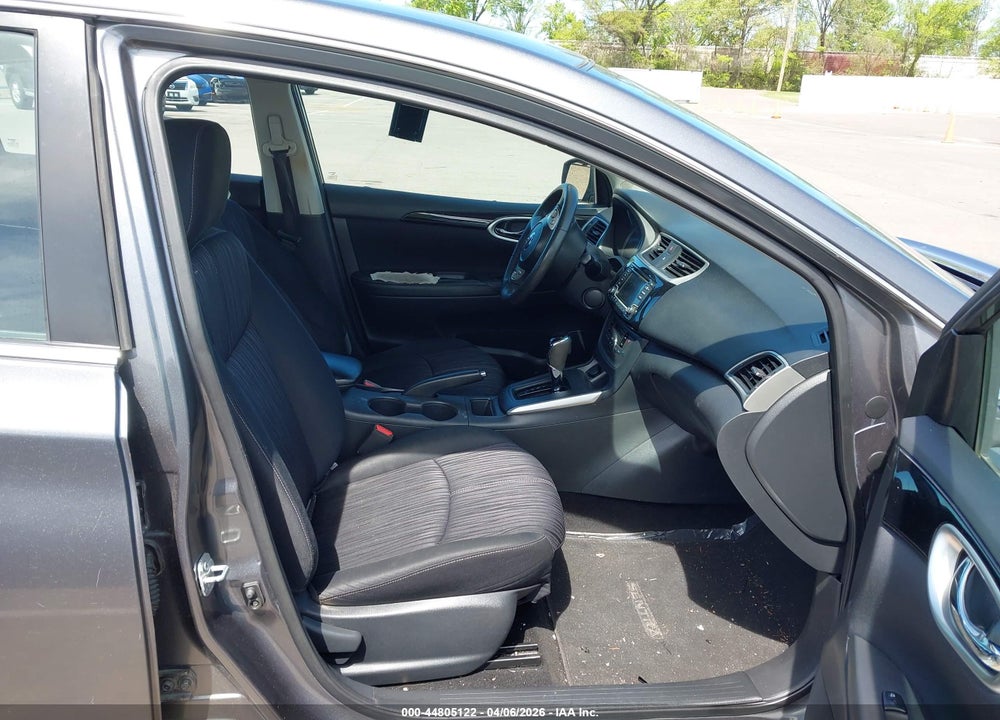 2018 NISSAN SENTRA SV VIN: 3N1AB7AP5JL633135