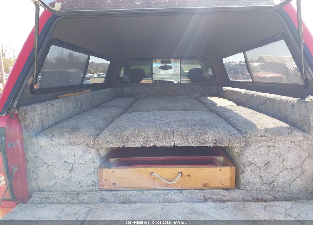 2004 CHEVROLET SILVERADO 1500 LS VIN: 1GCEK14T84Z264255