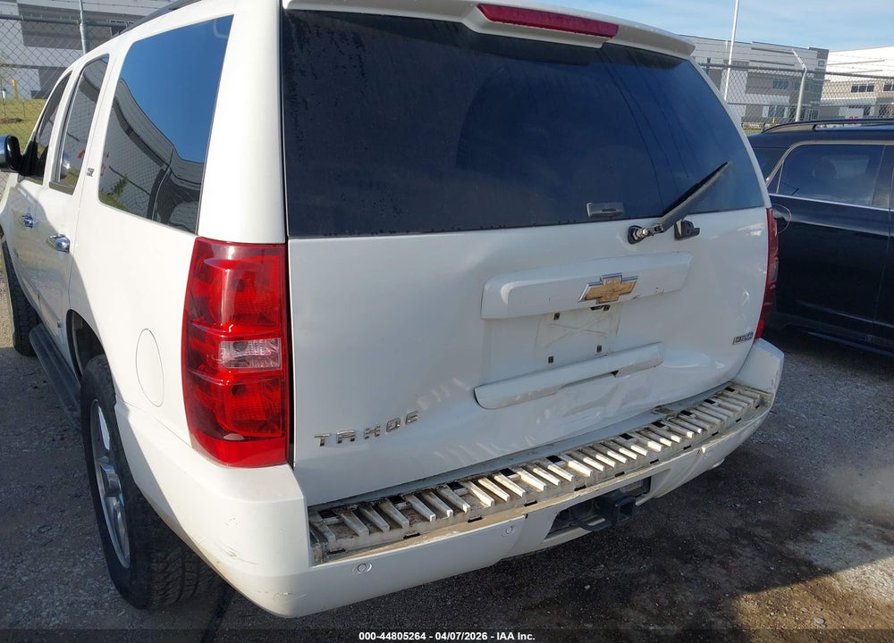 2009 CHEVROLET TAHOE LTZ VIN: 1GNFC33059R295627
