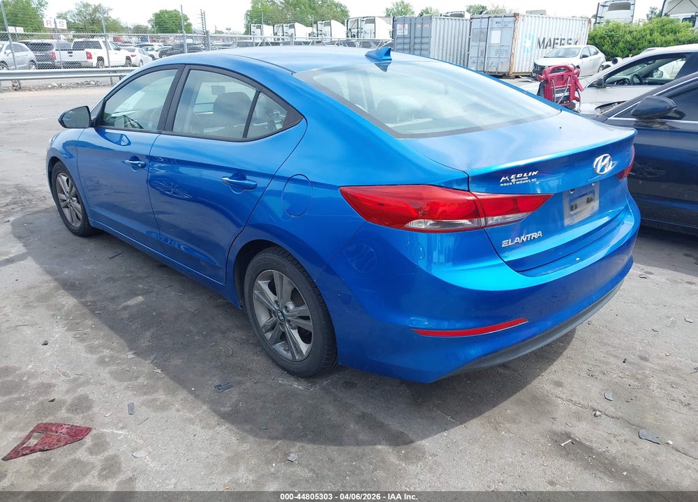 2017 HYUNDAI ELANTRA SE VIN: 5NPD84LF5HH038114