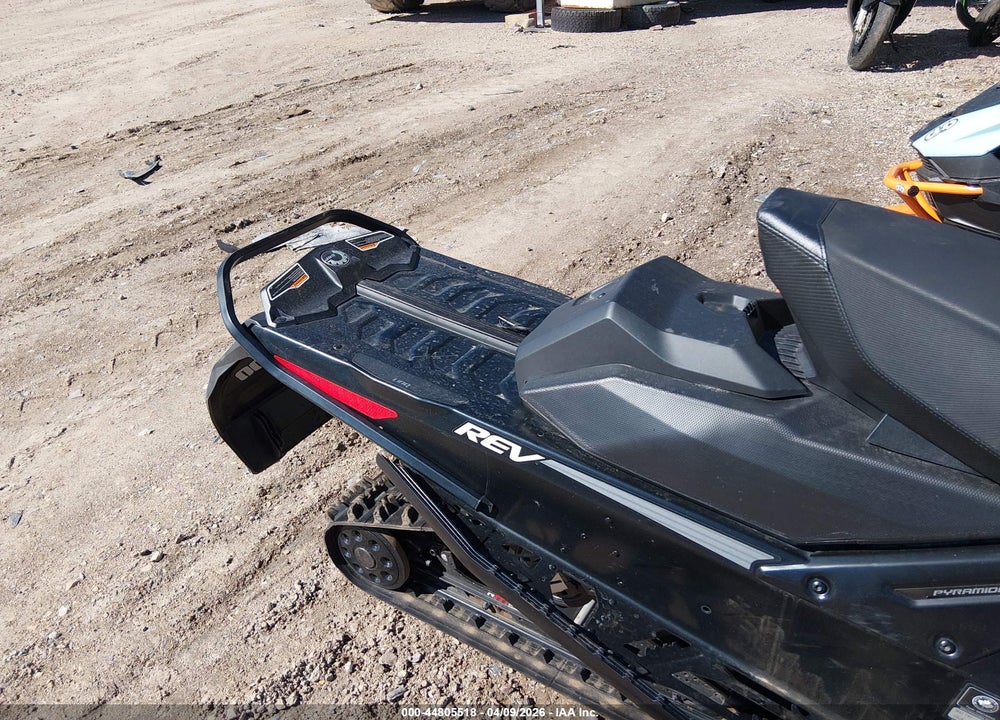 2018 SKI DOO MX Z X 800R VIN: 2BPSUDJA6JV000224