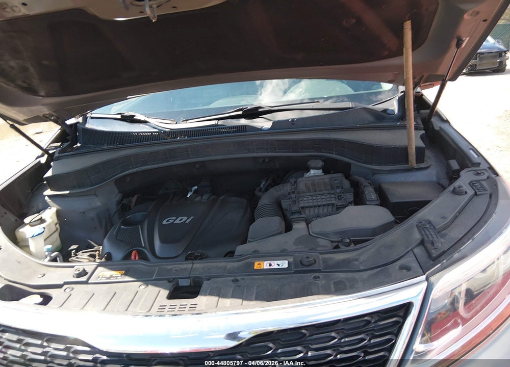 2014 KIA SORENTO LX VIN: 5XYKT4A6XEG441016