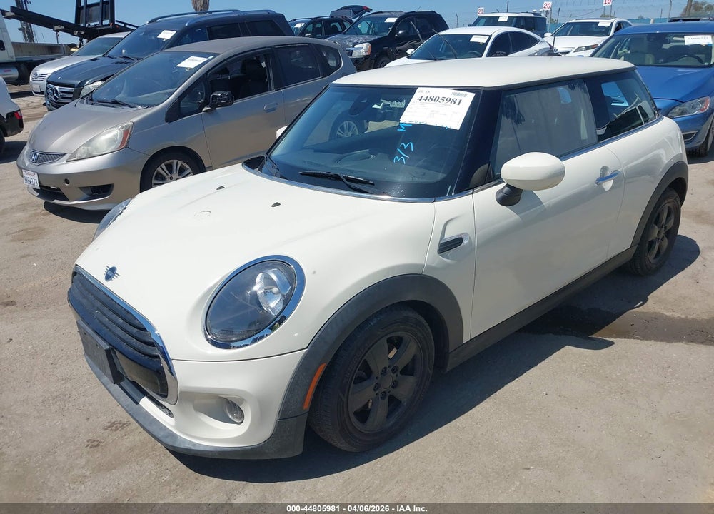 2020 MINI HARDTOP COOPER VIN: WMWXR3C09L2M62077