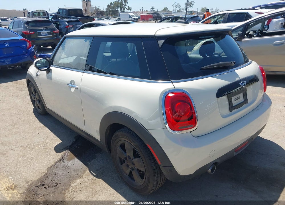 2020 MINI HARDTOP COOPER VIN: WMWXR3C09L2M62077