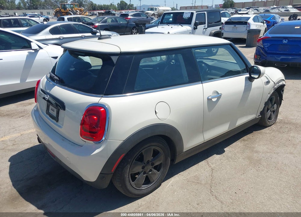 2020 MINI HARDTOP COOPER VIN: WMWXR3C09L2M62077