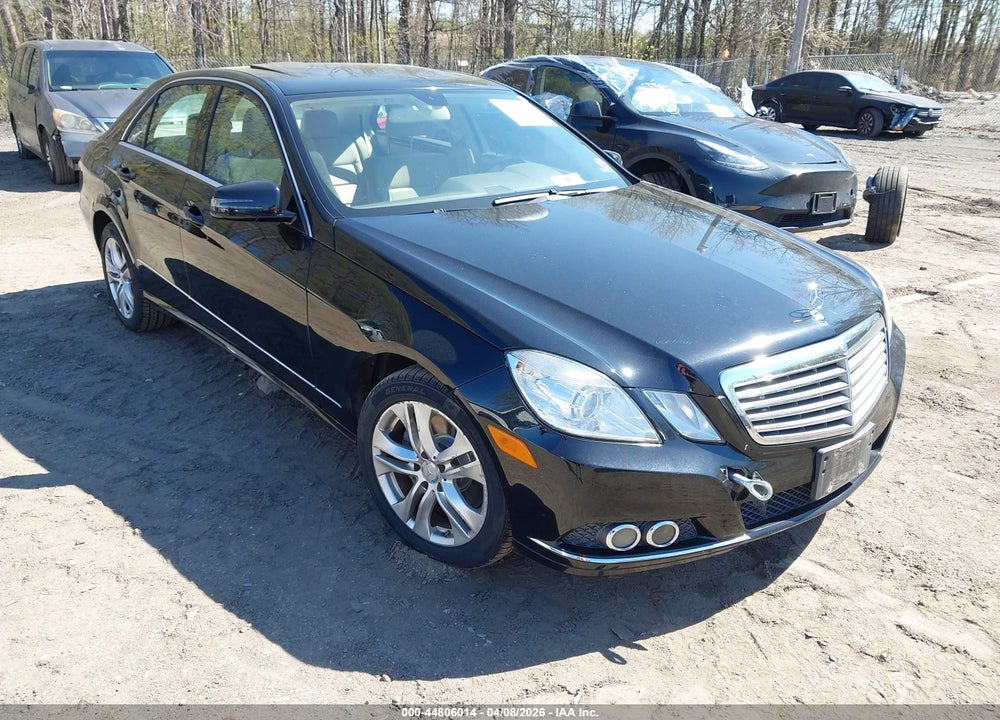 2011 MERCEDES-BENZ E 350 4MATIC VIN: WDDHF8HB0BA462745