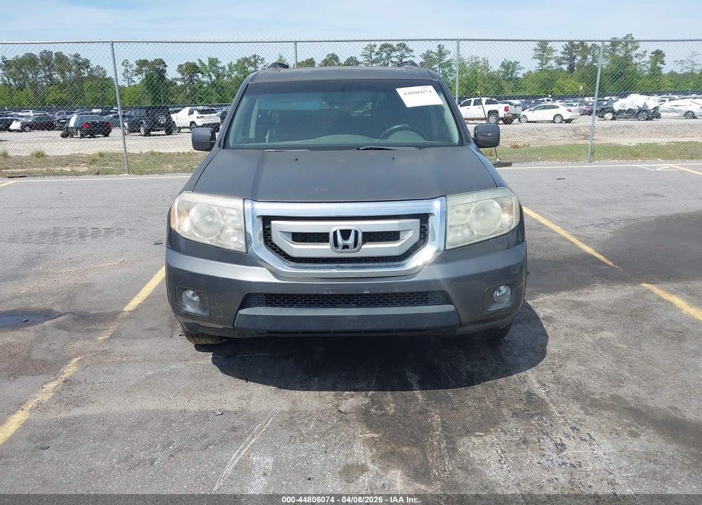2011 HONDA PILOT EX-L VIN: 5FNYF4H55BB042869