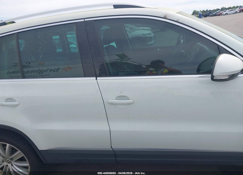 2015 VOLKSWAGEN TIGUAN SE VIN: WVGBV7AX6FW580077