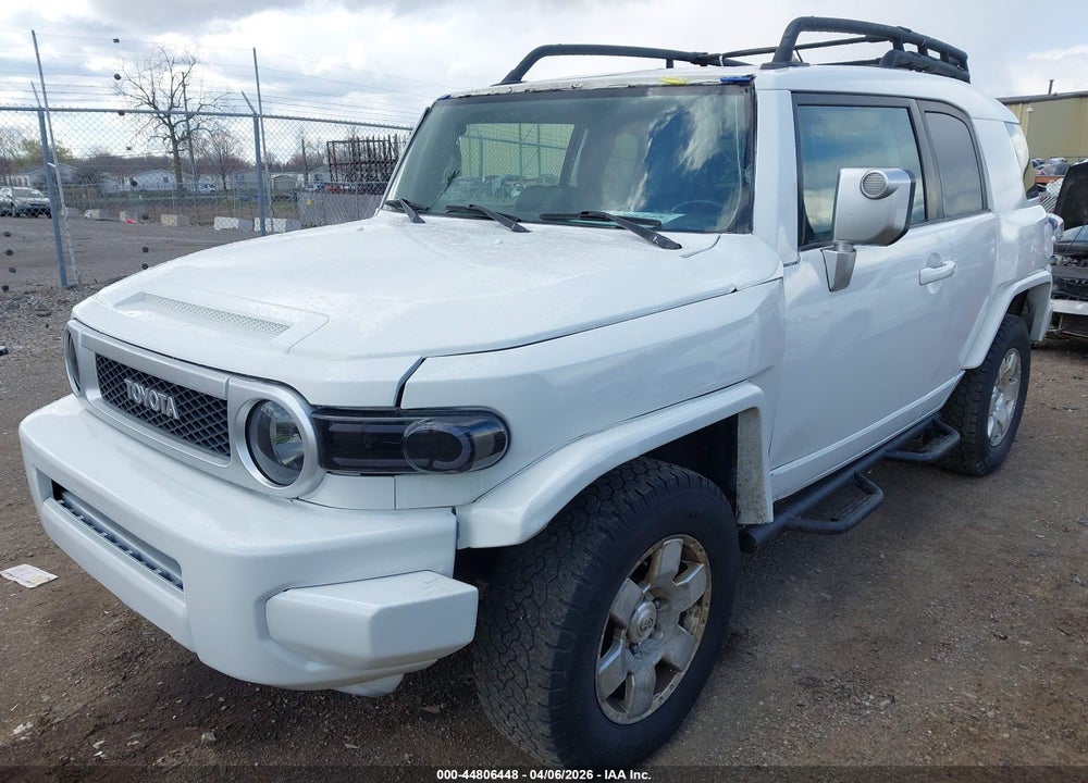 2007 TOYOTA FJ CRUISER VIN: JTEBU11F070055706