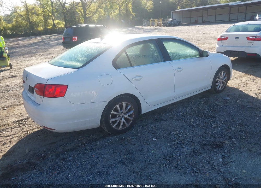 2014 VOLKSWAGEN JETTA 1.8T SE VIN: 3VWD17AJ5EM367668