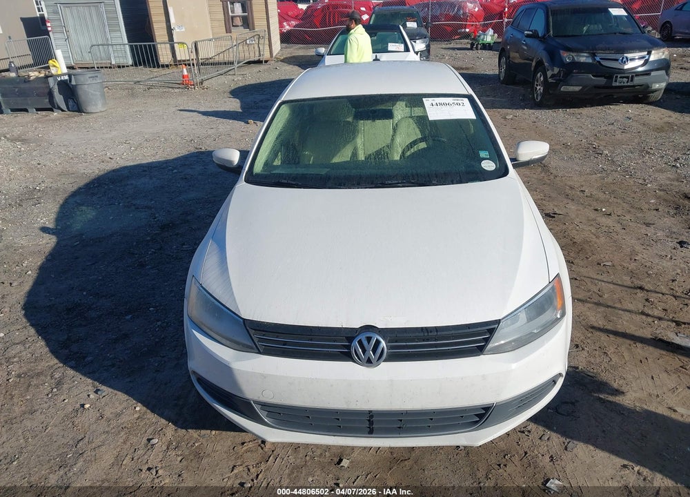 2014 VOLKSWAGEN JETTA 1.8T SE VIN: 3VWD17AJ5EM367668