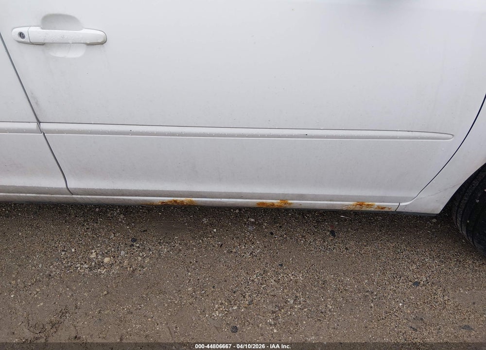 2004 TOYOTA CAMRY LE VIN: 4T1BE32K64U330682