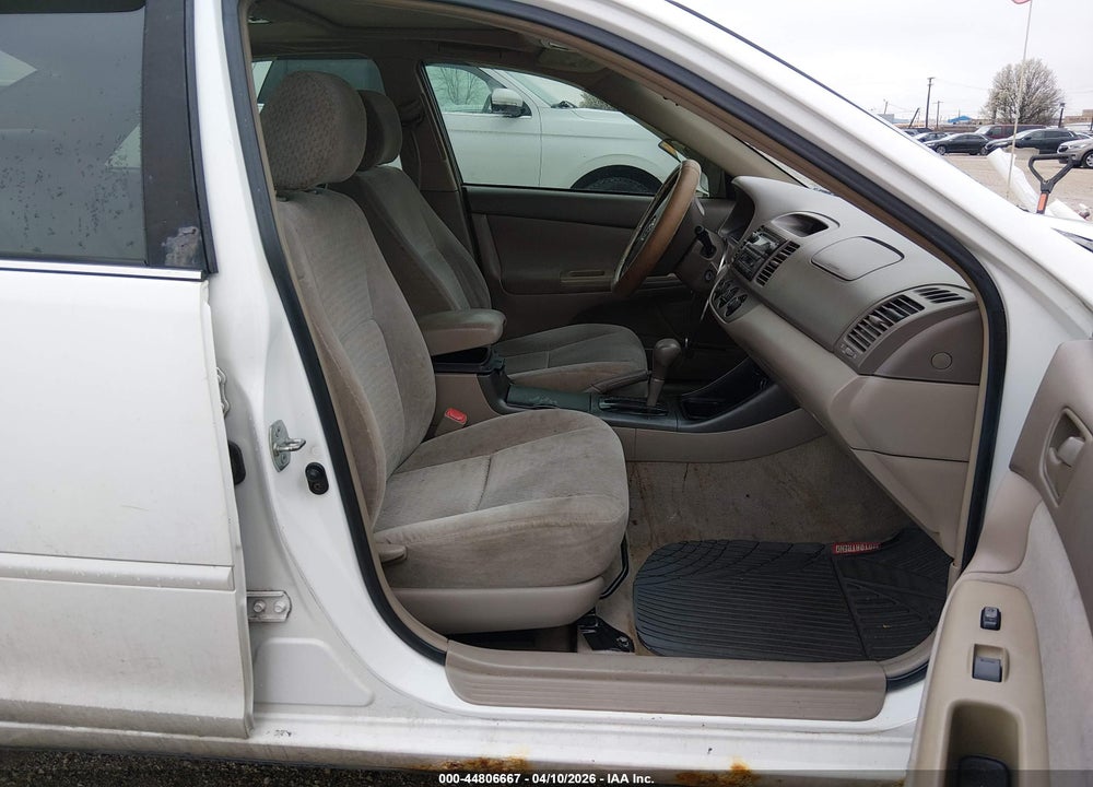 2004 TOYOTA CAMRY LE VIN: 4T1BE32K64U330682
