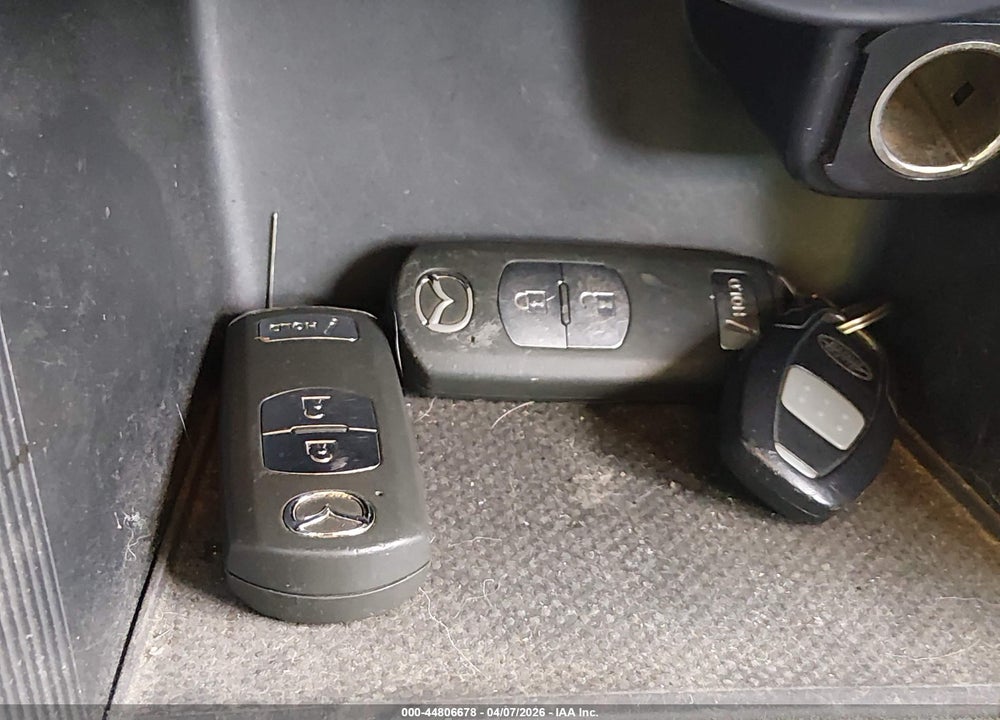 2015 MAZDA CX-5 SPORT VIN: JM3KE4BYXF0490340