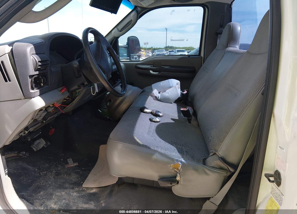 2005 FORD F-550 XL/XLT VIN: 1FDAF56P45EB96132