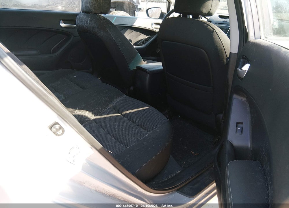 2017 KIA FORTE LX VIN: KNAFK5A84H5693480