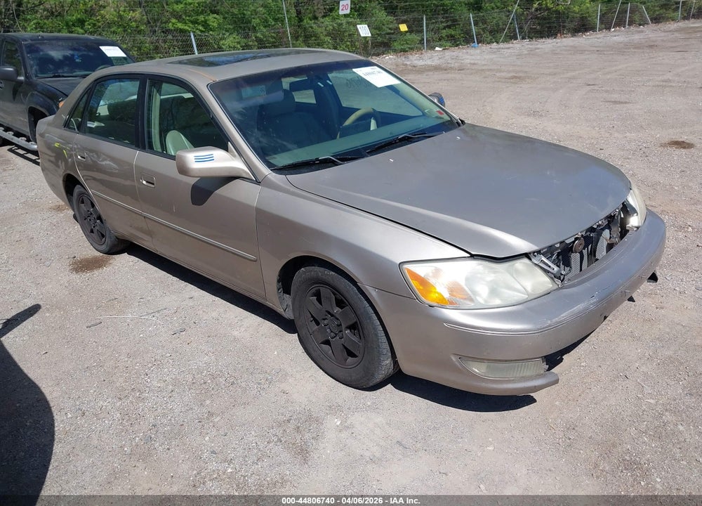 2000 TOYOTA AVALON XL VIN: 4T1BF28B3YU052392