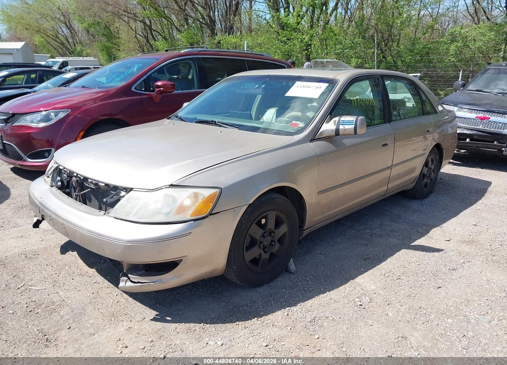 2000 TOYOTA AVALON XL VIN: 4T1BF28B3YU052392