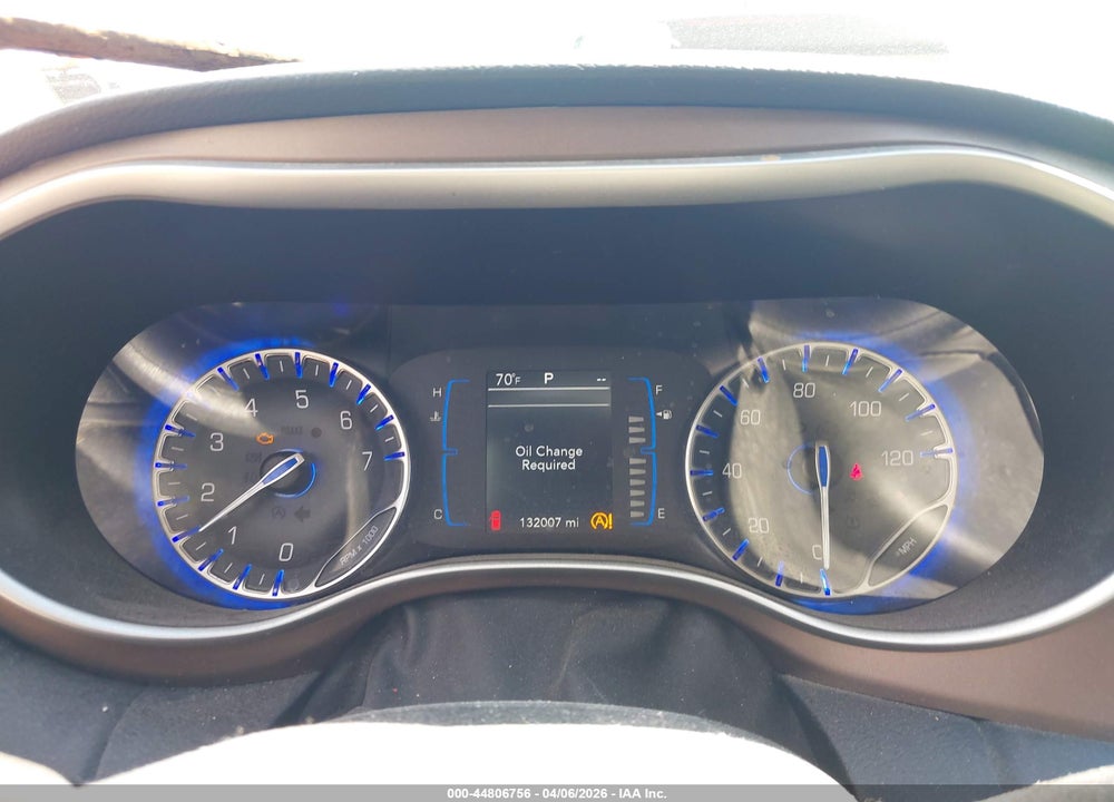 2018 CHRYSLER PACIFICA TOURING L VIN: 2C4RC1BG4JR101953