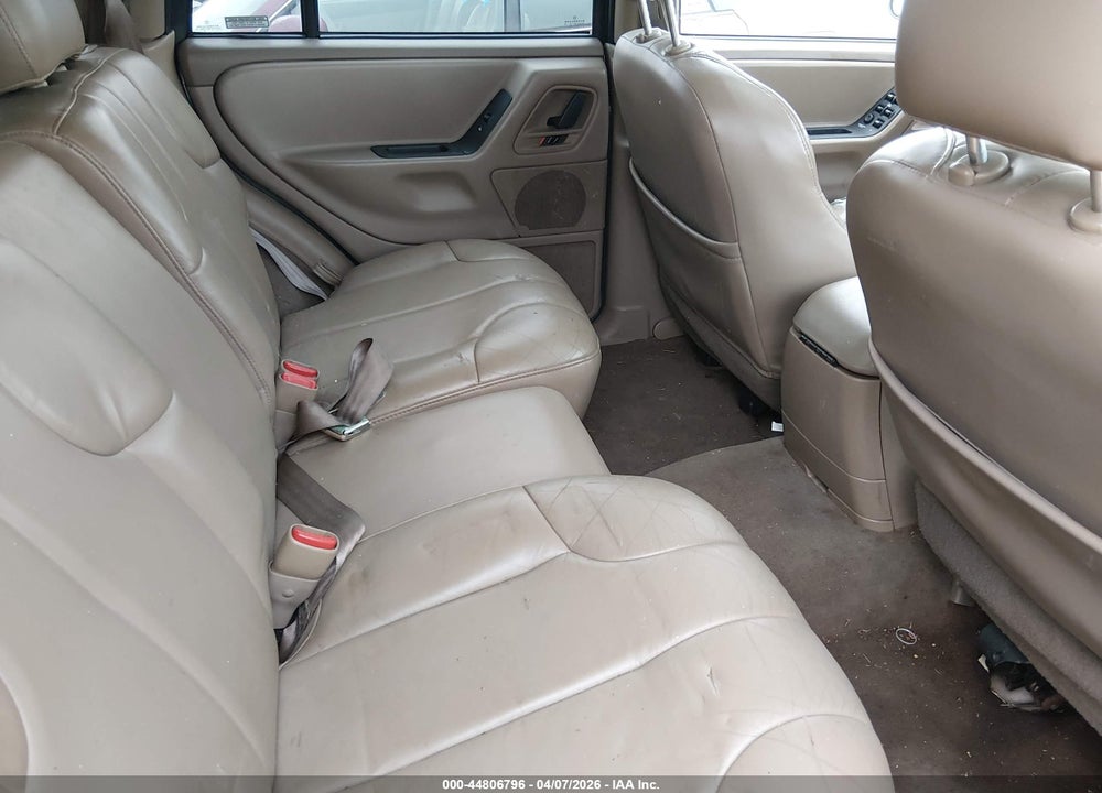 2001 JEEP GRAND CHEROKEE LAREDO VIN: 1J4GW48N21C560486