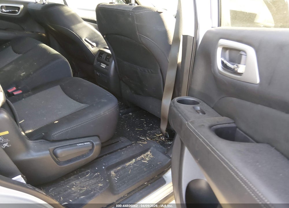 2019 NISSAN PATHFINDER SV VIN: 5N1DR2MN4KC612689