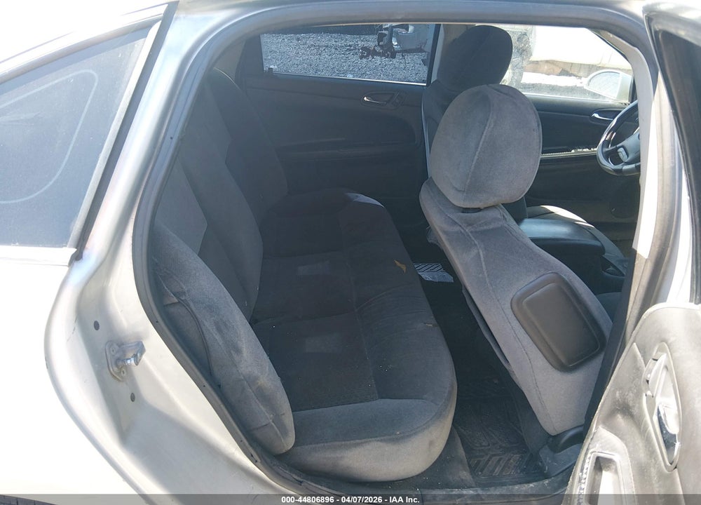 2011 CHEVROLET IMPALA LT VIN: 2G1WG5EK4B1132885