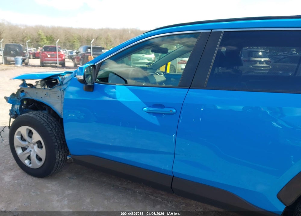2019 TOYOTA RAV4 LE VIN: JTMG1RFV7KD020535