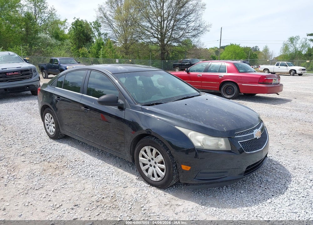 2011 CHEVROLET CRUZE LS VIN: 1G1PD5SH8B7238572