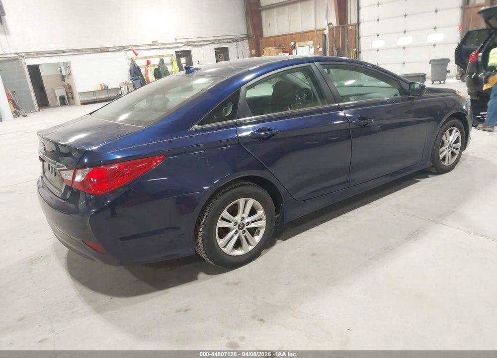 2014 HYUNDAI SONATA GLS VIN: 5NPEB4AC1EH909228