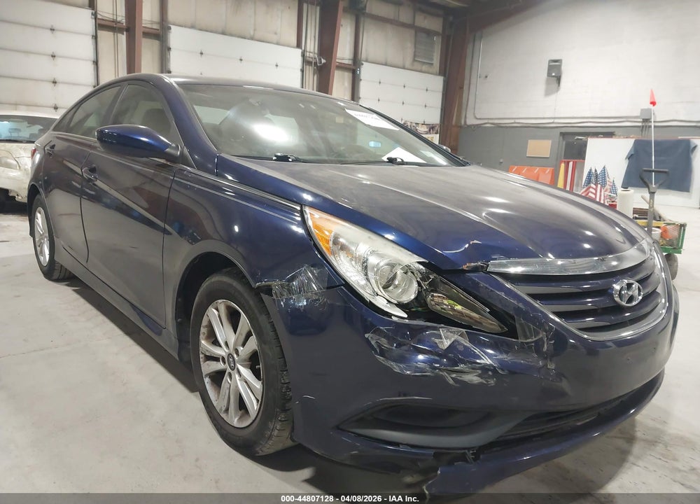 2014 HYUNDAI SONATA GLS VIN: 5NPEB4AC1EH909228