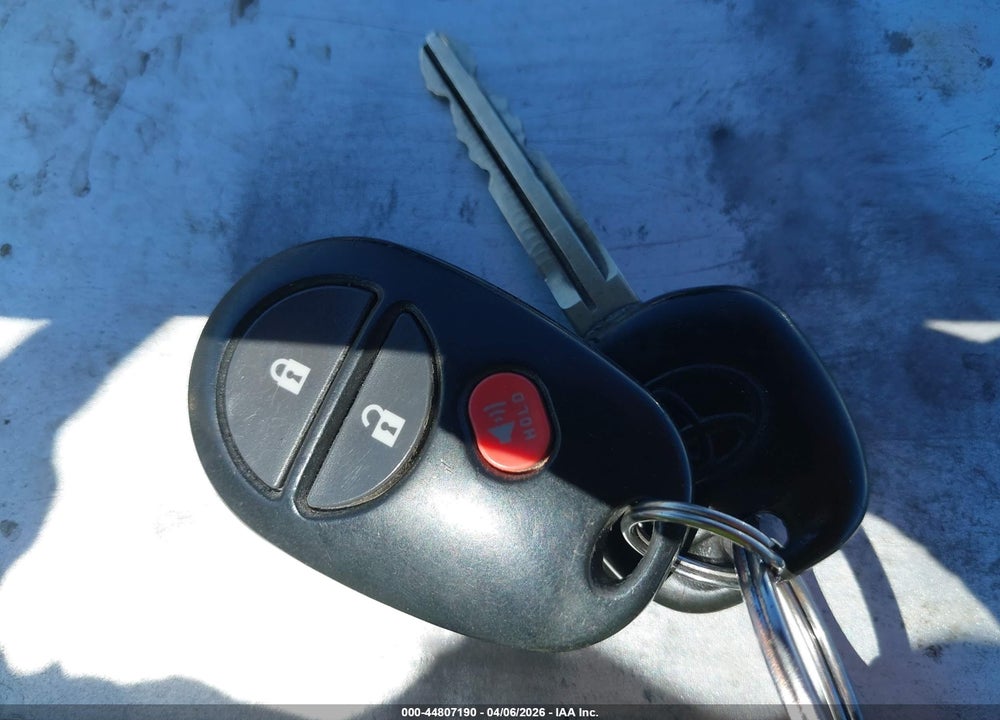 2015 TOYOTA TACOMA BASE V6 VIN: 3TMLU4EN5FM170177