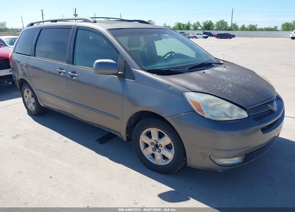 2004 TOYOTA SIENNA XLE VIN: 5TDZA22C14S003743