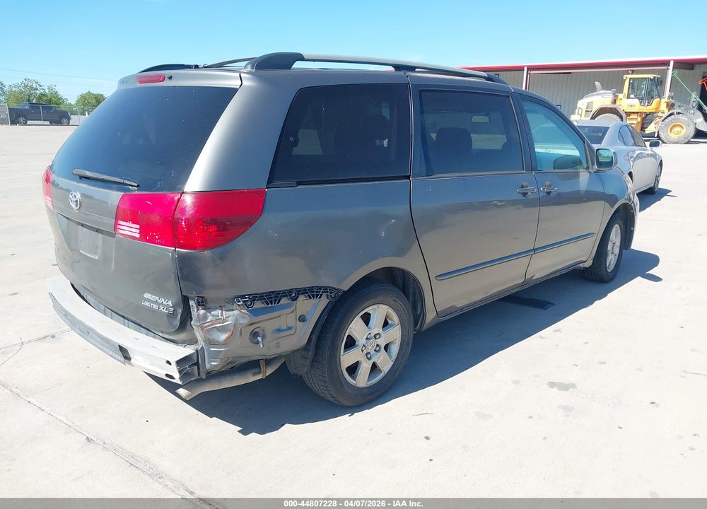 2004 TOYOTA SIENNA XLE VIN: 5TDZA22C14S003743