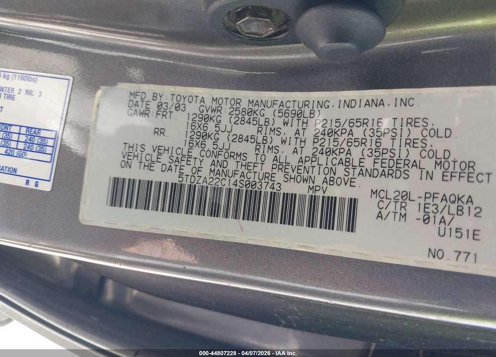 2004 TOYOTA SIENNA XLE VIN: 5TDZA22C14S003743