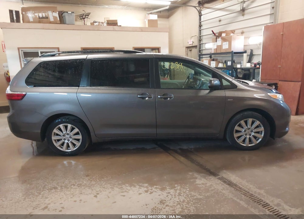 2017 TOYOTA SIENNA LE 7 PASSENGER VIN: 5TDJZ3DC5HS183064