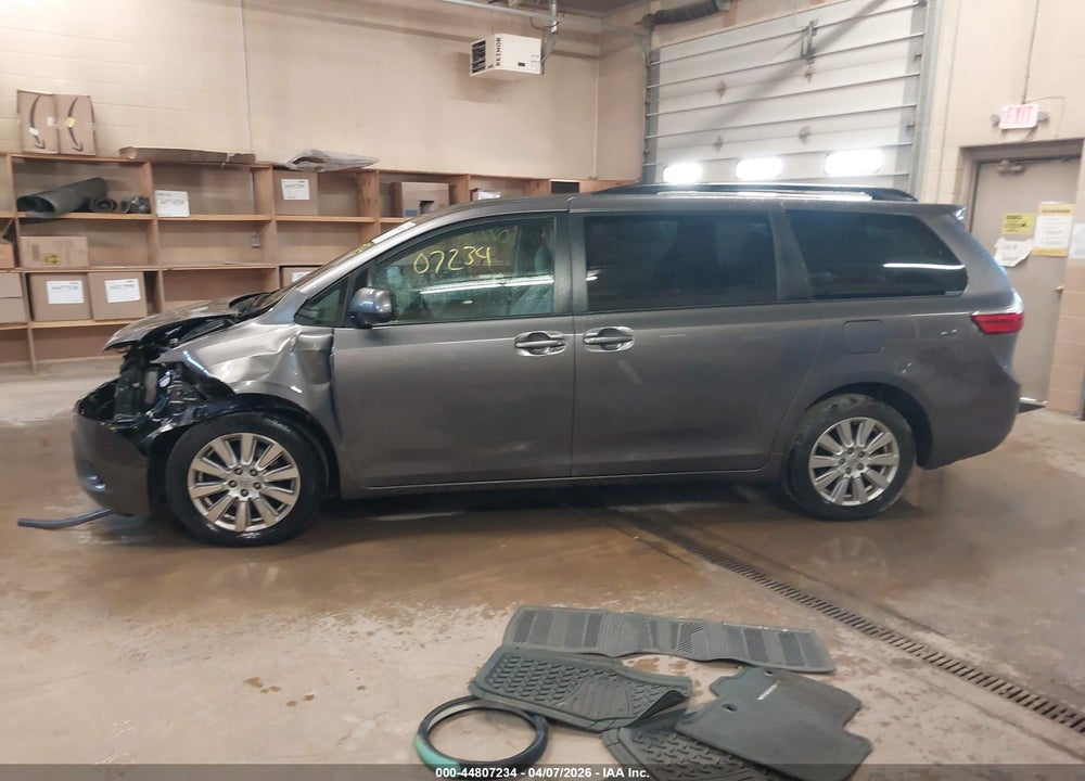 2017 TOYOTA SIENNA LE 7 PASSENGER VIN: 5TDJZ3DC5HS183064