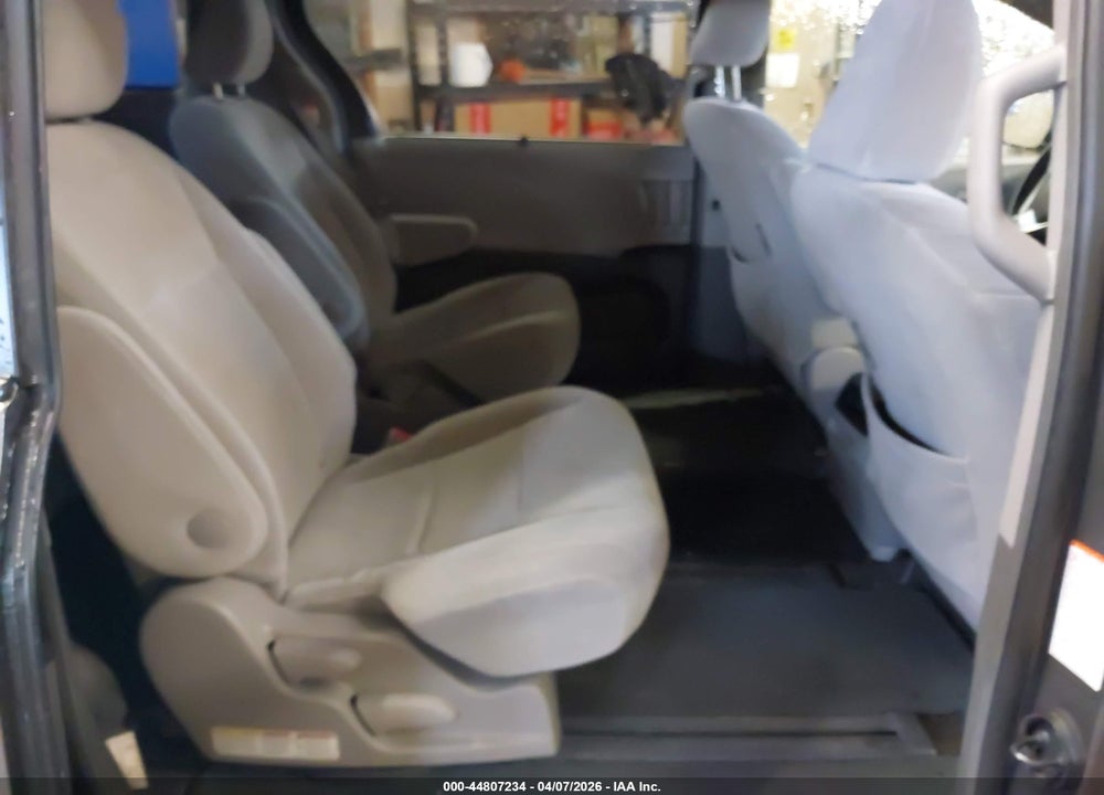 2017 TOYOTA SIENNA LE 7 PASSENGER VIN: 5TDJZ3DC5HS183064