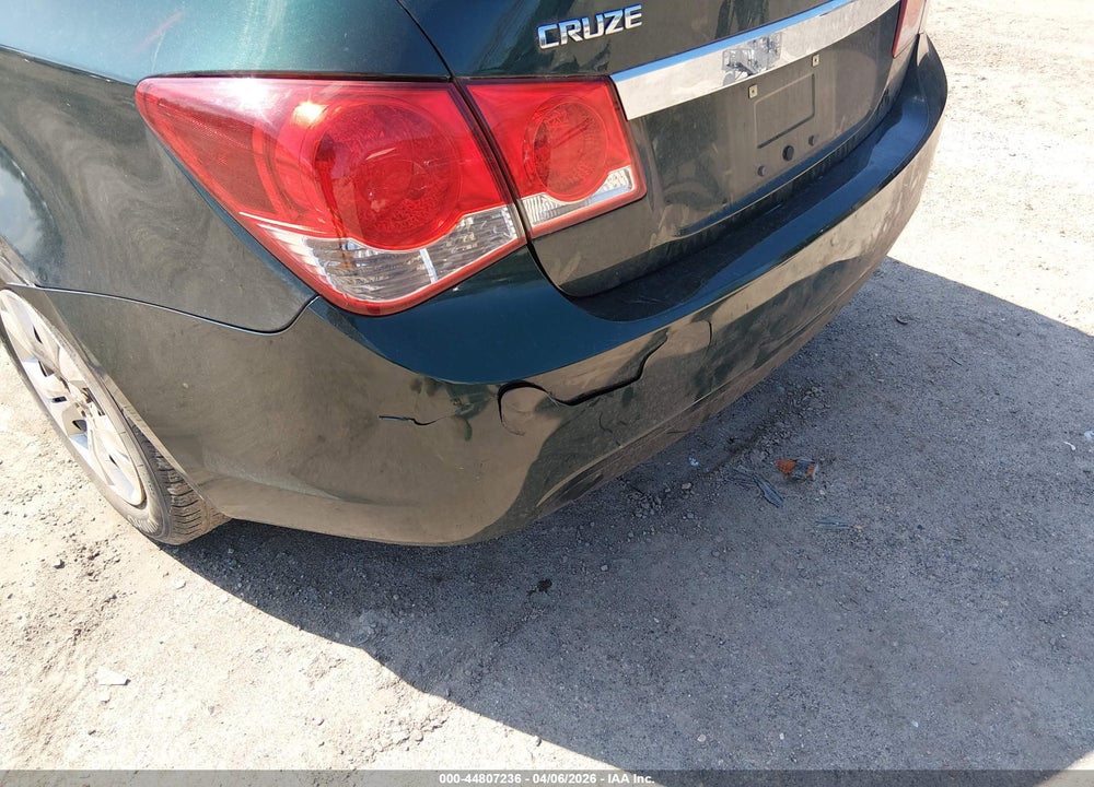 2014 CHEVROLET CRUZE LS AUTO VIN: 1G1PA5SG2E7124393