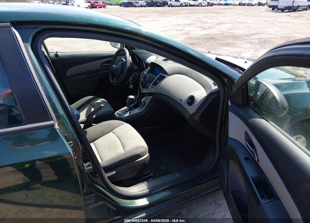 2014 CHEVROLET CRUZE LS AUTO VIN: 1G1PA5SG2E7124393