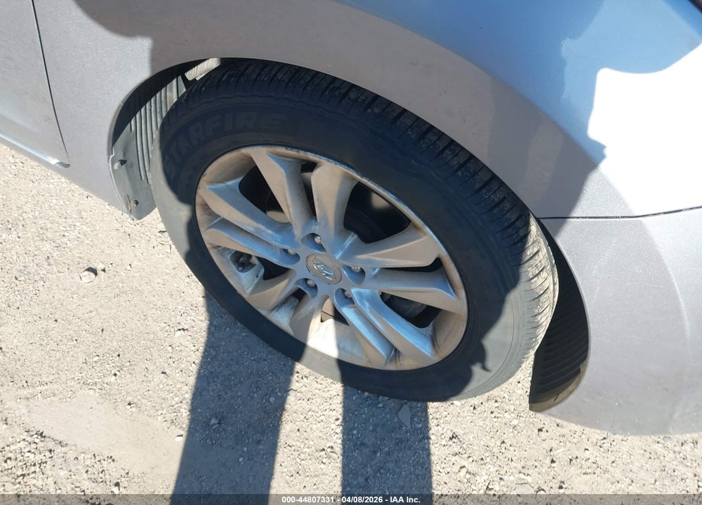 2013 HYUNDAI ELANTRA GT VIN: KMHD35LE6DU048092