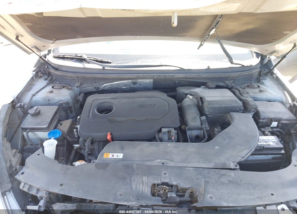 2015 HYUNDAI SONATA SPORT VIN: 5NPE34AF8FH076505