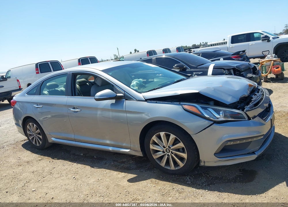 2015 HYUNDAI SONATA SPORT VIN: 5NPE34AF8FH076505